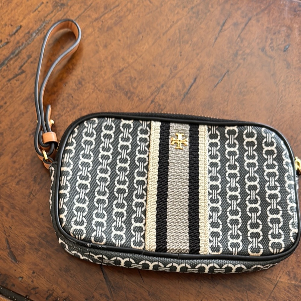 Tory Burch Patterned Wristlet in Black and Cream